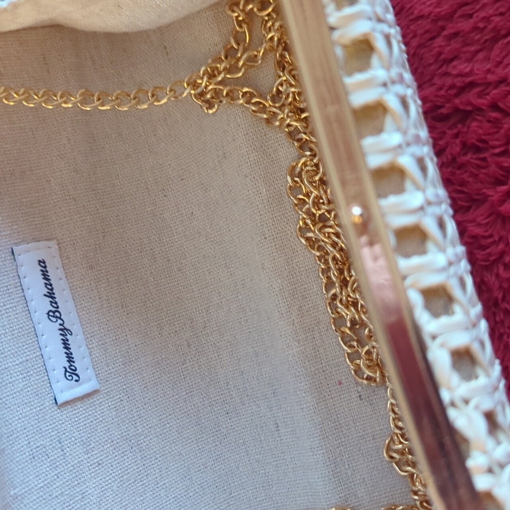 Tommy Bahama Elegant Cream Woven Handbag with Bamboo Handle - Picture 3 of 4